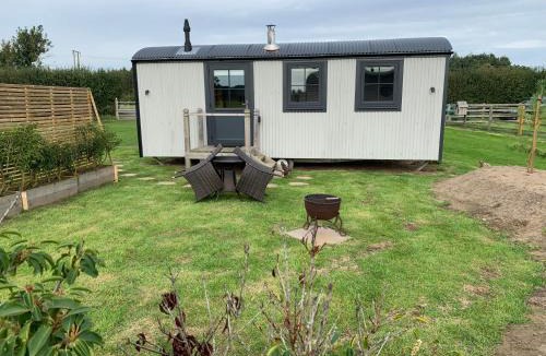 Storwood House | Springwood Shepherd Huts Glamping York