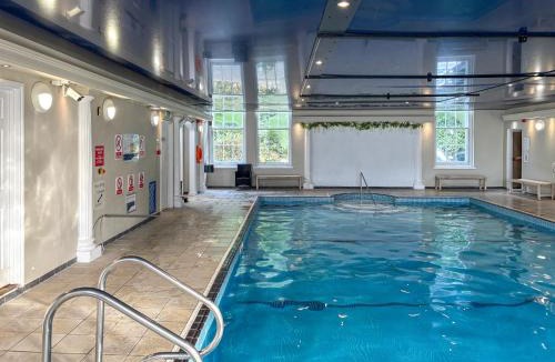 Par House | Spruce Cottage