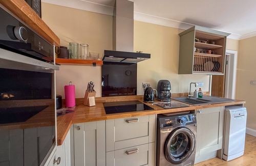 Ryde Cottage | Squirrel Haven - Woodland Retreat