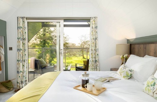 Praze-An-Beeble Cabin | St Ives Studio Spa, Praze-An-Beeble
