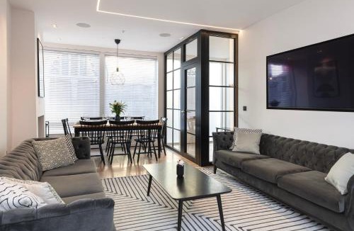 Upper Town House | St Paul's House