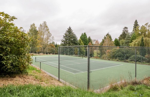 Perth Apartment | STABLE FLAT, pet friendly, with a garden in Scone
