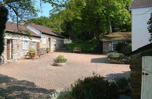 Looe Cottage | Stables - 17th century converted barn