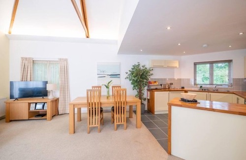 Carnon Downs Cottage | Stables Cottage (pet friendly)