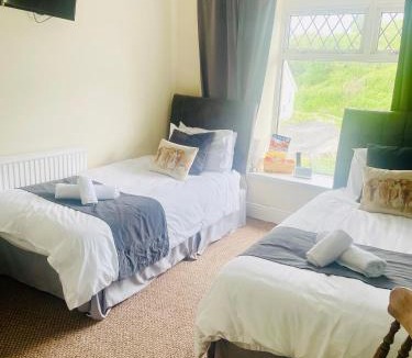 Carmel Hotel | Stag & Pheasant inn