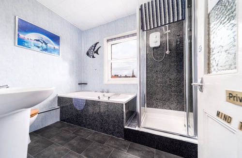 West Cliff Hotel | Standard Double, Private Bathroom