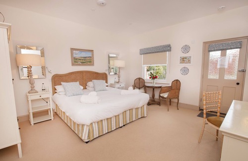 Carlton House | Stapleton/Parkgate Cottages