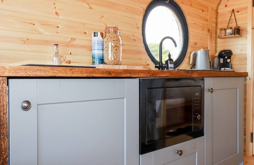 Mabe Cottage | STARGAZE, pet friendly, country holiday cottage in Ponsanooth