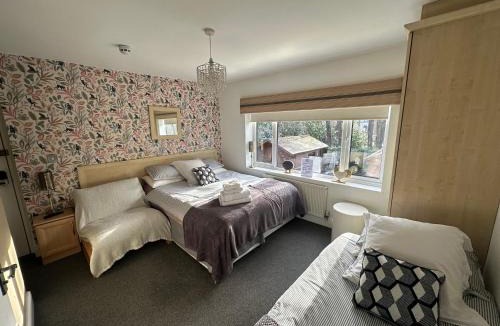 Solihull Bed & Breakfast | Station Approach Solihull Cabin Stays
