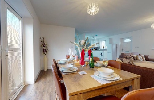 Peterborough Apartment | Step Free 2 Bedroom Apartment, Business, Leisure, Contractors, SRK Serviced Accommodation