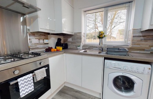 Peterborough Apartment | Step Free 2 Bedroom Apartment, Business, Leisure, Contractors, SRK Serviced Accommodation