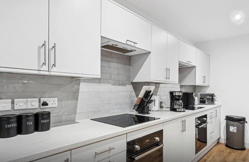 Cribbs Causeway House | StokeManor|Luxury|Spacious|Groups|Contractors