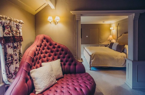 Little Hayfield Other | Stonegate Castle - Eleven Bedroom Castle, Sleeps 26