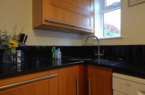 Combe Down House | Stonehouse/Great disc for long stays/contractors- N & N STAYS Ltd