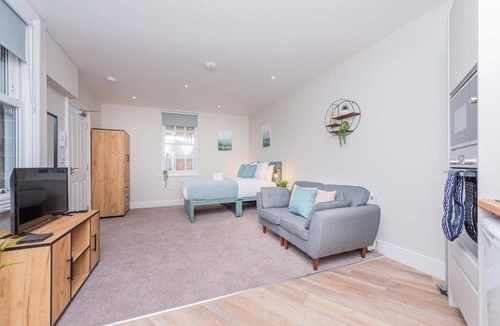 Shrewsbury Apartment | Studio 2, Second Floor Leisure and Business