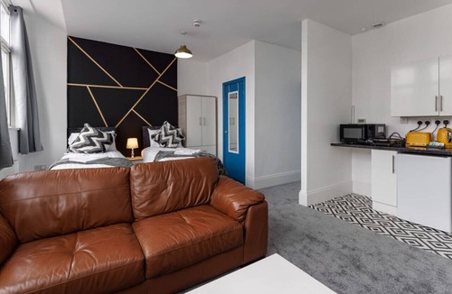 Middlesbrough Apartment | Studio 4 City Centre Fast WiFi Smart TV
