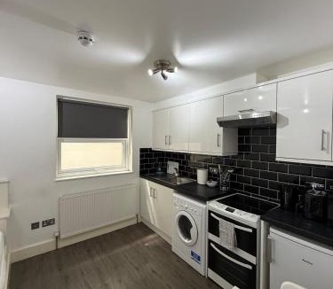 Belsize Apartment | Studio Flat by Belsize Park