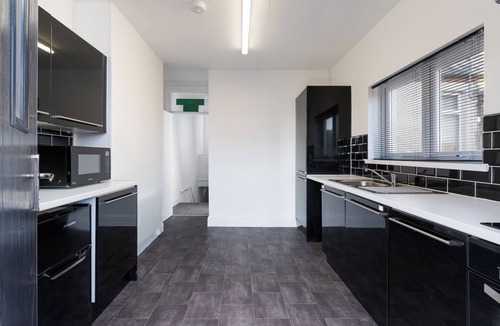 Whitchurch Apartment | Studio-style room with double sofa bed
