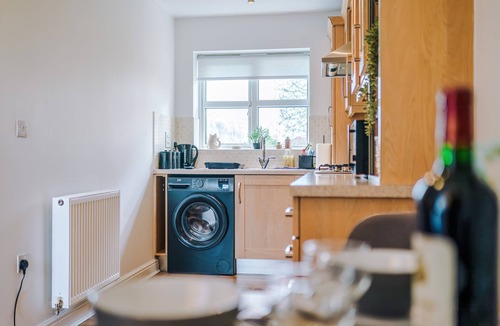 Crewe Apartment | Stunning 1 Bed Flat Perfect for Business in Crewe