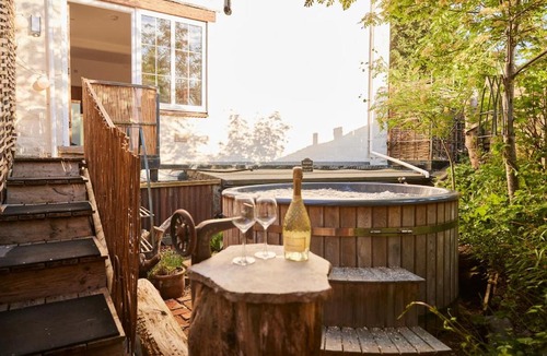 Trowse Newton House | Stunning 4-Bed Riverside Retreat with Hot Tub