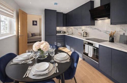 Selhurst House | Stunning 4-Bedroom Home Sleeps 6