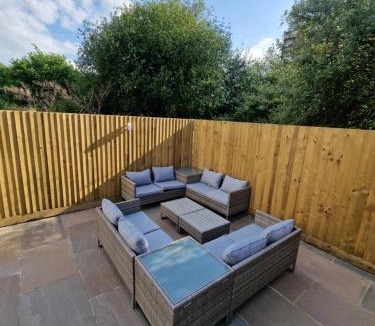 Aberdulais Villa | Stunning Modern Riverside Cottage