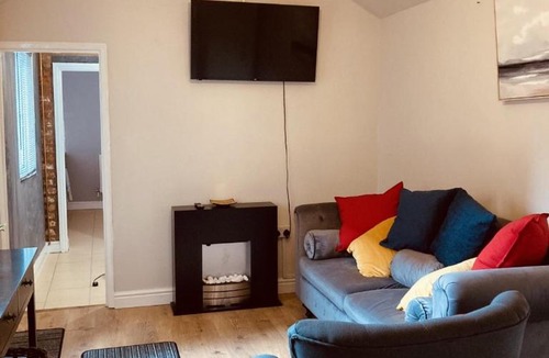 Kidderminster Apartment | Stunning Stylish & Spacious Ground Floor Apartment, Kidderminster