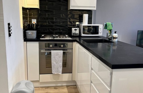 Bermondsey Apartment | Stunning Views of The Shard and London