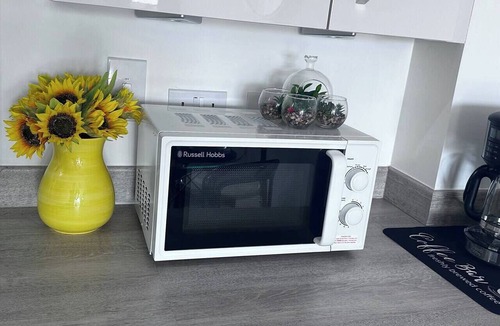 Basingstoke Apartment | Stylish 1-bed flat | Free parking | Fast Wi-Fi