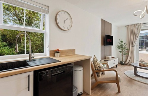 Leyland Apartment | Stylish 2-Bed Flat, Leyland – Near Worden Park