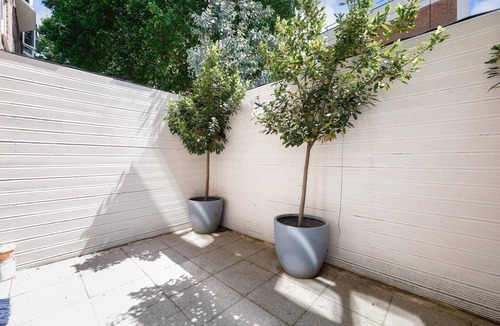 Hoxton House | Stylish 2-Bed Split-Level Flat in Shoreditch | Short Let (Up to 1 Month)