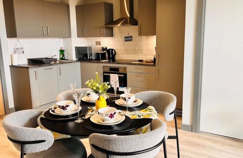The Westside Apartment | Stylish 2BR 2Bath brand new apt