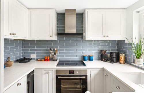 Saffron Walden House | Stylish Central Saffron Walden Cottage with Courtyard Garden