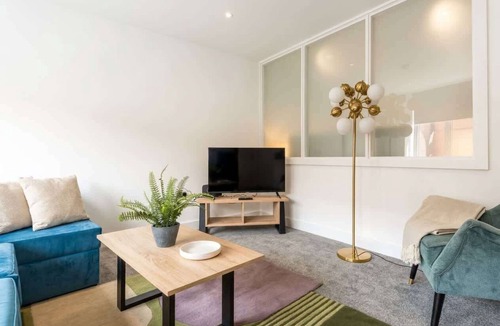 Rotherham Apartment | Stylish & Comfortable City Centre Studio