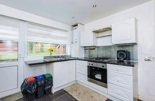 Manchester House | Stylish Home | Fully equipped | Long Stays Welcome