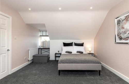 Gillingham Apartment | Summer stays for Grain LNG contractors - Apartment D