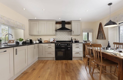 Kingham Cottage | Sun Cottage - Wonderful dog friendly cottage