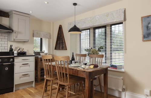 Kingham Cottage | Sun Cottage - Wonderful dog friendly cottage