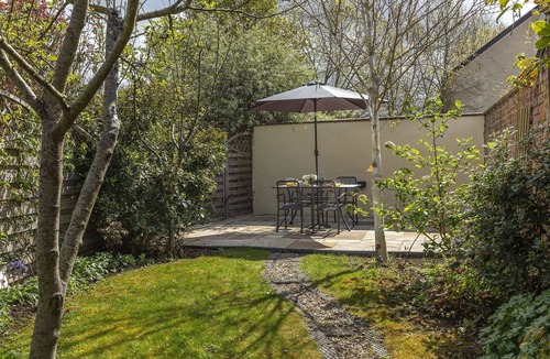 Kingham Cottage | Sun Cottage - Wonderful dog friendly cottage
