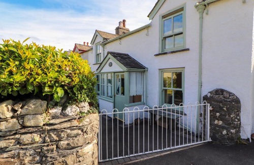 Coniston House | Sunbeam Cottage