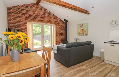Long Sutton Cottage | Sunrise Stable