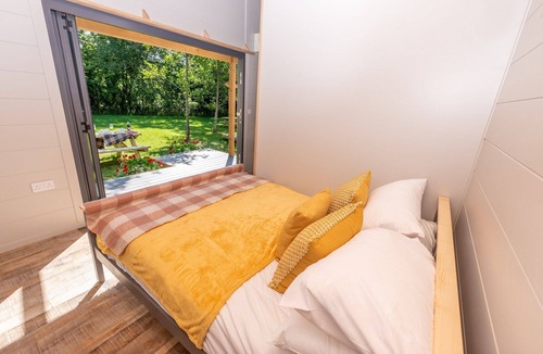 Barnstaple Cabin | Sunset Cabins - Open Plan, Sleeps 3