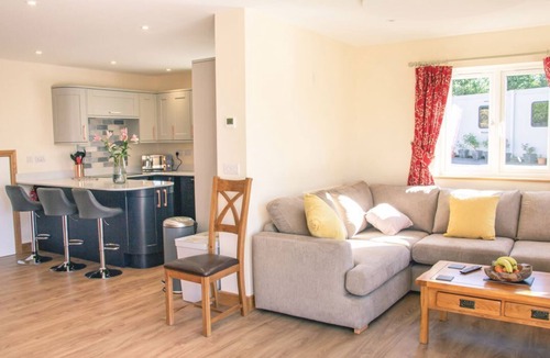 Honiton Cabin | Swallows Dip, Honiton
