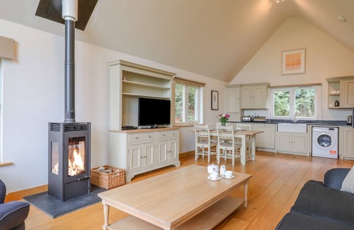 Eleighwater Cottage | Swandown, 2 Blackdown