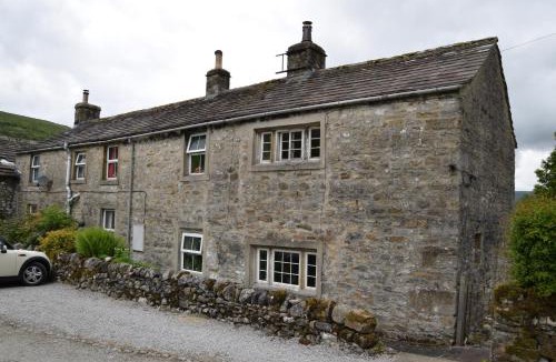 Starbotton Bed & Breakfast | Sweetbriar Cottage Bed & Breakfast and Camping