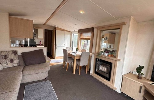 Bailleston House | Swift Moselle 2-Bed Caravan Uddingston Glasgow