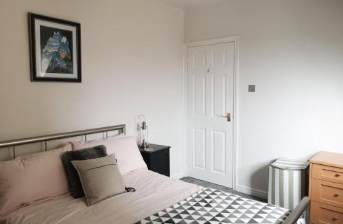 Penarth Apartment | Switchback Stays Marina Apartments
