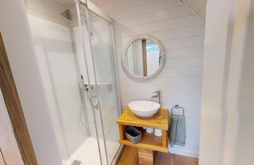 Sandbach Ski Chalet | Tall Chimneys Glamping