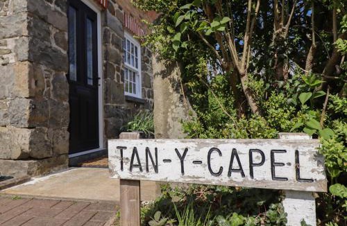 Llanbrynmair House | Tan Y Capel
