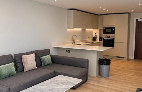 Uxbridge North Apartment | Terrace Retreat, Paramount